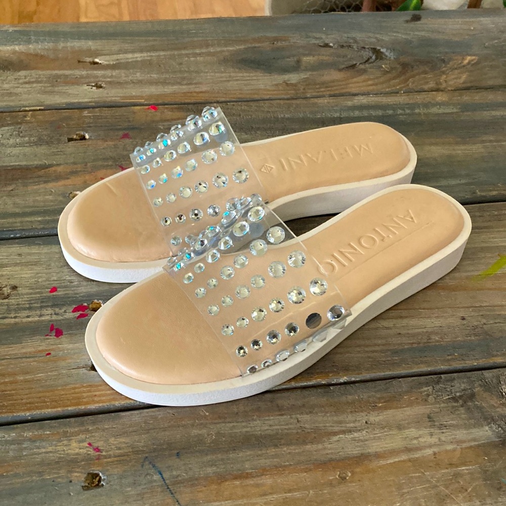 Women’s Antonio Melani slides